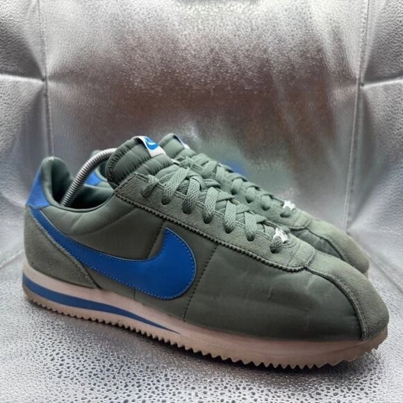 Size 10.5 Nike Air Cortez Mens Clay Green Athletic Sneakers 819720-300 RARE - Picture 1 of 10